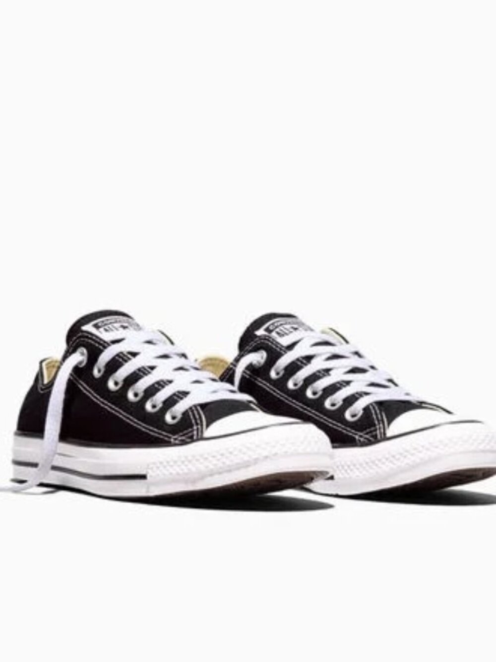 Converse Low Top, Men 9.5, Women 11.5 Classic Black
